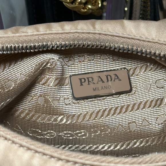 Authentic PRADA shoulder bag - Picture 3 of 6